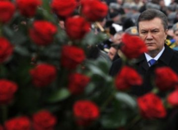 Для Януковича за бюджетні гроші замовили квіти майже на 1 млн грн