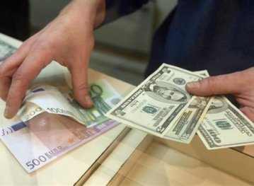 Верховная Рада отложила введение налога на валюту