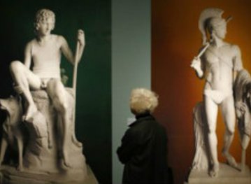 Выставка обнаженного мужского тела в Вене вызвала шок