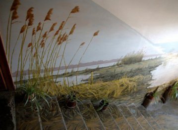 Російський художник розмалював під'їзд пейзажами