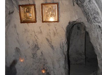 Археологи признали уникальность Пещерного монастыря в Луганской области