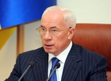 Азаров считает, что необходимо усилить ответственность чиновников за невыполнение заданий Президента