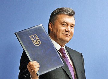 Янукович таки збирається змінити Конституцію