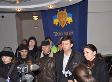 Работники универмага «Украина» требуют выплатить задолженность по зарплате