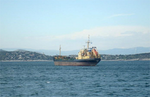 ВМС Лівії з боєм затримали українське судно