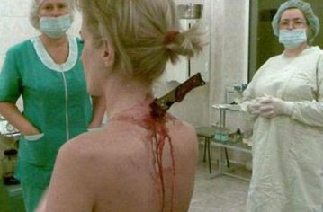 У Москві дівчина злякала злодія і пішла додому з ножем у спині