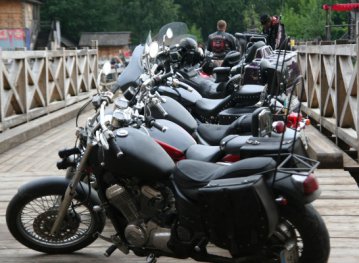Мотозліт у парку 