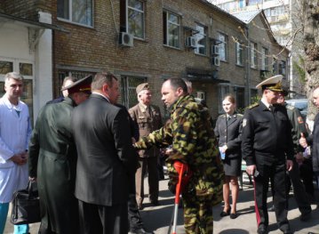УГОРЩИНА ДОПОМОЖЕ ЛІКУВАТИ ПОРАНЕНИХ БІЙЦІВ