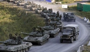 Росія продовжує стягувати озброєння на кордоні з Україною — Bloomberg
