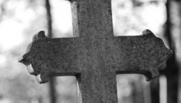 У новорічну ніч на кладовищі в Житомирській області пошкодили 14 могил