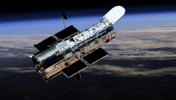 Hubble показав три галактики у сузір'ї Фенікс. ФОТО