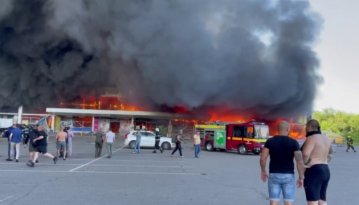 Ракетний удар по ТРЦ у Кременчуці: всередині було більше тисячі людей