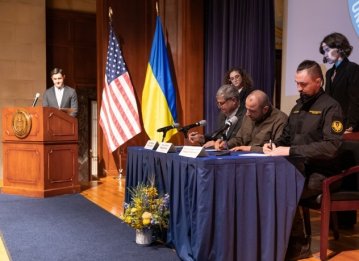 Україна і США підписали меморандум про спільне виробництво зброї