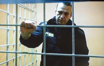 Навальний зник з колонії