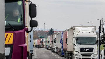 Туск вважає, що блокада українського кордону скоро припиниться