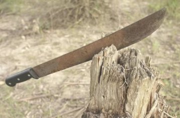 У Польщі на 17-річного українця напали з мачете: відсікли палець