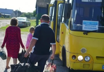 На Сумщині примусово евакуюють пів тисячі дітей з родинами