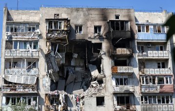 Одеса під ворожими обстрілами: пошкоджена багатоповерхівка, Привоз та Приморський бульвар