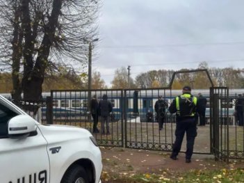 Чоловік підірвав вибухівку на вокзалі в Овручі: 4 загиблих, 12 поранених