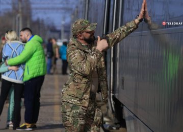 Укрзалізниця припиняє рух потягів до Слов’янська та Краматорська