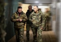 Сирський пояснив, як збирається утримати Покровськ