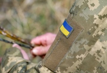 Кабмін затвердив нові контракти для військових - чіткі терміни служби та підвищення виплат