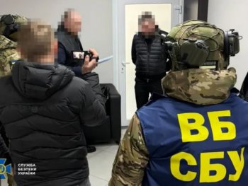 СБУ затримала топкомандувача Повітряних Сил і свого топпосадовця на розкраданні захисту аеродромів і літаків