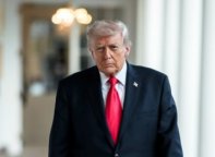 Трамп пригрозив знищити усі енергооб’єкти, якщо Іран відмовиться від угоди і не відкриє Ормузьку протоку