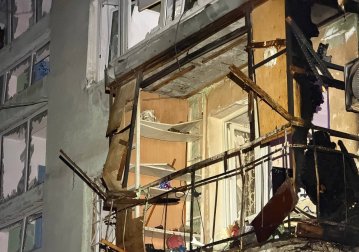 Російський дрон влучив у багатоповерхівку в Одесі: п’ятеро постраждалих