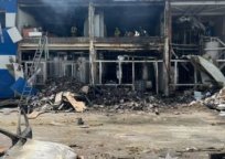 Удар по заводу «Яготинське для дітей» на Київщині: 4 загиблих, 9 постраждалих