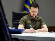 Російську мову вилучили з переліку захищених в Україні - Зеленський підписав закон