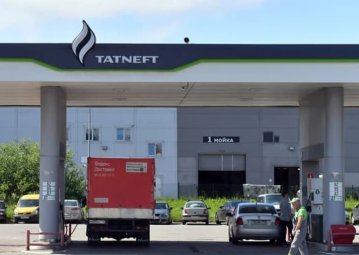 Після ударів по НПЗ  в Росії впровадили ліміти на продаж пального