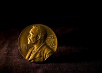 Нобеля з медицини присудили за відкриття, яке допоможе вивчити формування спогадів нервовими клітинами